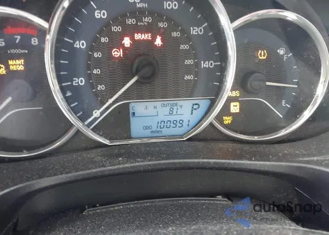 2015 Toyota Corolla Le z USA, uszkodzony, nr VIN 5YFBURHE9FP315735